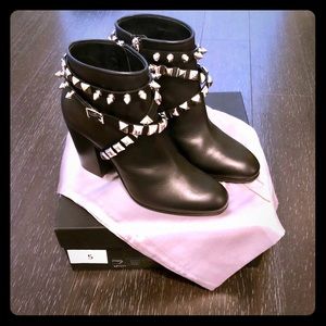 Giuseppe Zanotti “Nicky” Bootie, new in box SZ 39